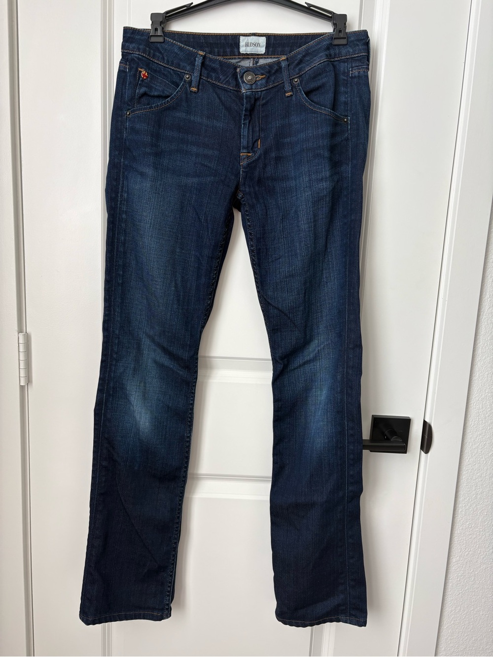 Hudson Y2K Carly Flap Low-Rise Straight Leg Back Flap Pocket Dark Indigo, 27